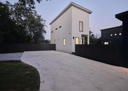 2609 Davis Ln - Photo 1