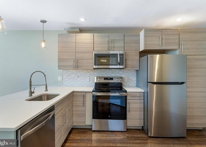 1219 K Street Ne - Photo 1