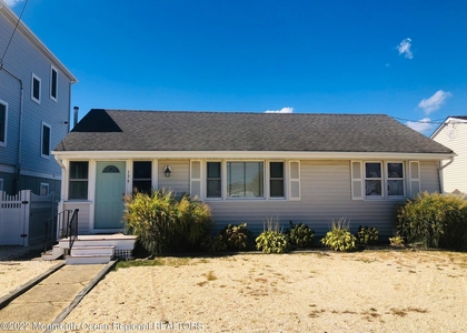 179 4th Avenue - Photo 1
