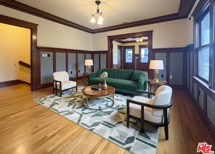 1123 Marion Avenue - Photo 1