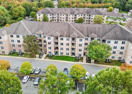 3000 Fountainview Circle - Photo 1