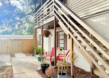 9402 N Semmes Street - Photo 1