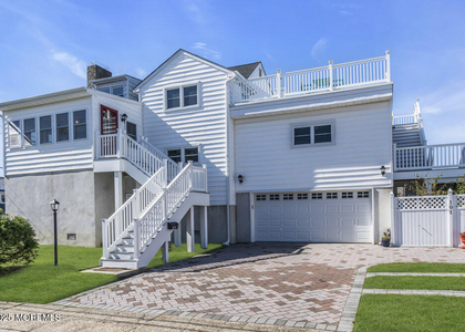 101 Saint Louis Avenue - Photo 1