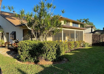 354 Sw 28th Avenue - Photo 1