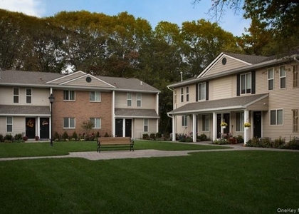 3 Country Club Drive - Photo 1