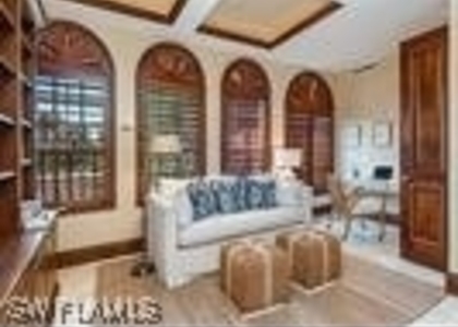 4000 Gulf Shore Boulevard N - Photo 1
