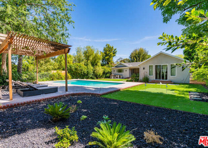 5907 Jumilla Avenue - Photo 1