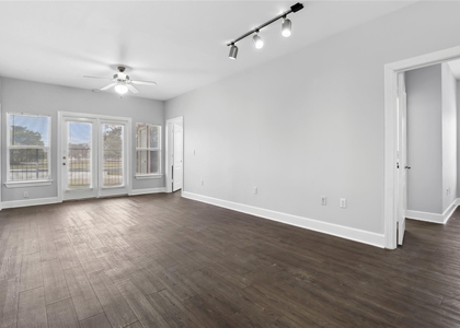 1901 Crossing Pl - Photo 1