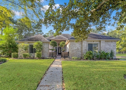 192 Monterrey Road W - Photo 1