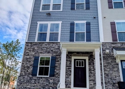 8445 Hamlin Street - Photo 1