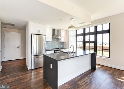 901 H Street Ne - Photo 1