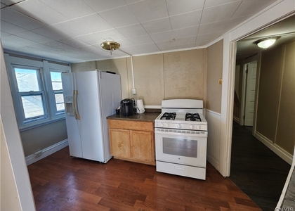 927 State Street - Photo 1