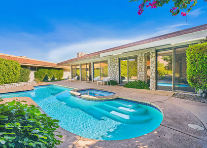 12 Sussex Court - Photo 1