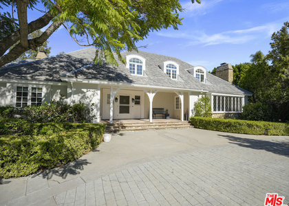 13161 Addison Street - Photo 1