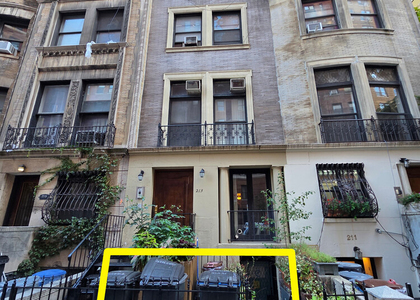 213 W 70th Street - Photo 1