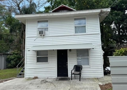 514 Avenue C Ne - Photo 1