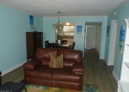 2121 Collier Avenue - Photo 1