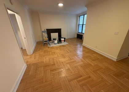 East 63rd Street - Photo 1