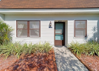 13827 Mission Oaks Boulevard - Photo 1