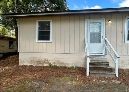 2212 Se 36th Terrace - Photo 1