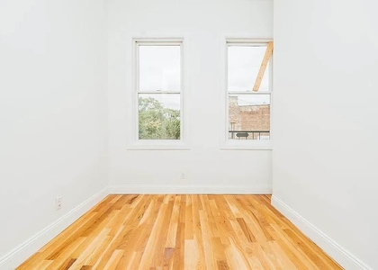 295 Wyckoff Avenue - Photo 1