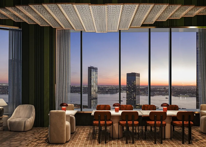 10th Avenue - Photo 1