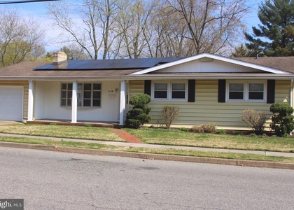 112 N Harvard Road - Photo 1