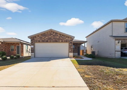 137 Miracle Dr - Photo 1