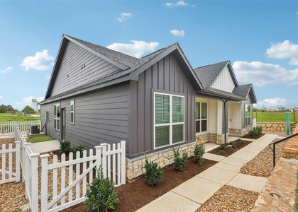 629 Canvas Ave - Photo 1