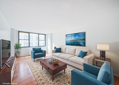 East 49th Street - Photo 1