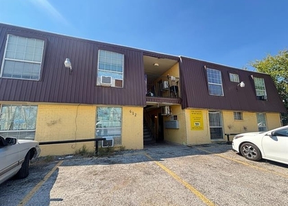 612 Luxton Street - Photo 1