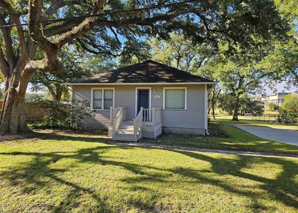 603 Landrum Avenue - Photo 1