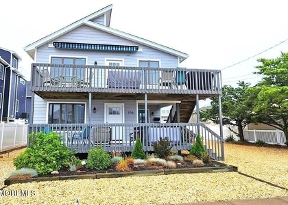 104 5th Avenue - Photo 1