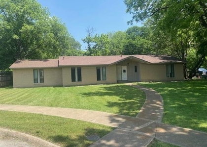 625 Pentagon W - Photo 1