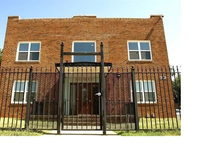 901 Nw 13th Street - Photo 1