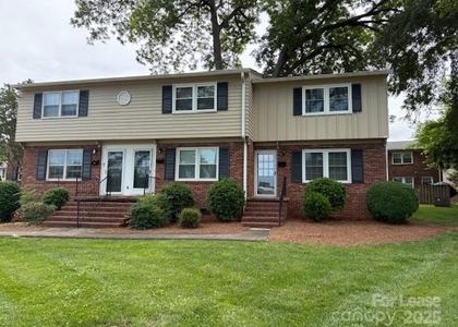 627 Cherry Street - Photo 1