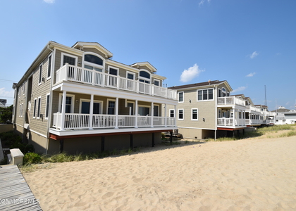 233 Beachfront - Photo 1