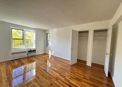 2020 Grand Concourse - Photo 1
