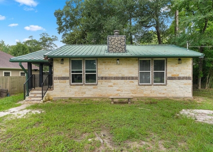 905 Franconia Drive - Photo 1