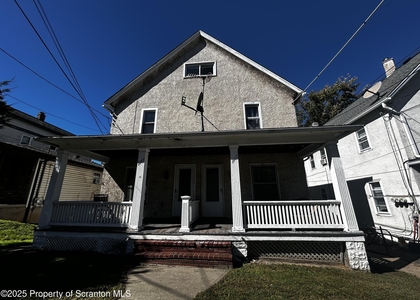 1115 Monroe Avenue - Photo 1