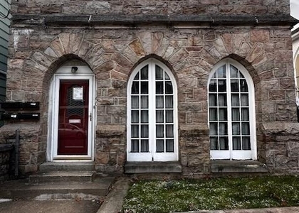 140 E Market Street - Photo 1
