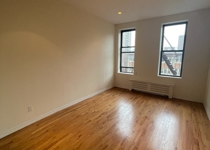 Henry Street - Photo 1