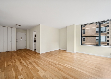 West 87th Street - Photo 1