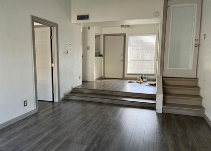 2800 Douglas Avenue - Photo 1