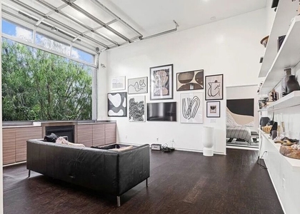 615 6th Avenue - Photo 1