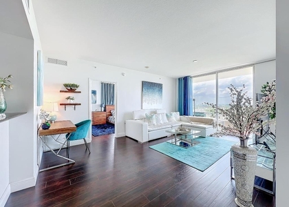 700 E Boynton Beach Boulevard - Photo 1