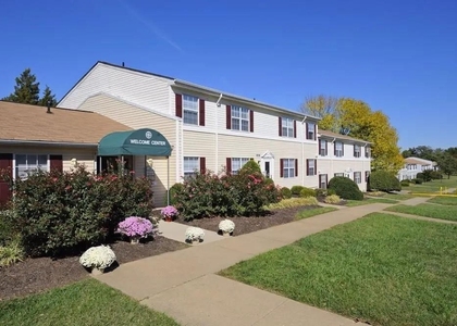 6110 Cricklewood Dr - Photo 1