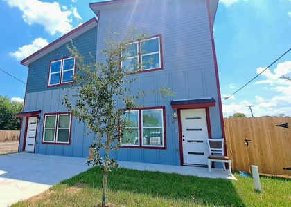 9806 Fillmore Street - Photo 1