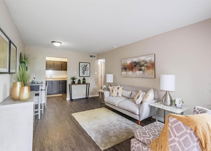 5900 N Braeswood Blvd - Photo 1