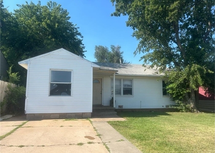 805 Nw 66 Street - Photo 1